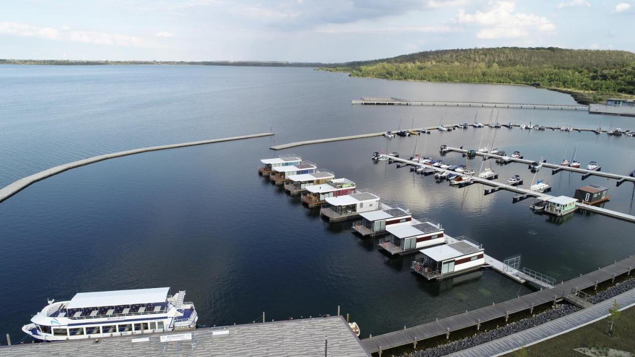 Hausboote Marina Braunsbedra Villa Exterior photo